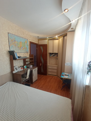 Продам трехкомнатную (3-комн.) квартиру, Садовое Кольцо ул, 19, Октябрьский г