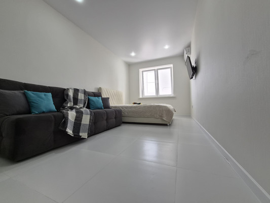 Сдам однокомнатную (1-комн.) квартиру, Красина ул, 53, Цемдолина с