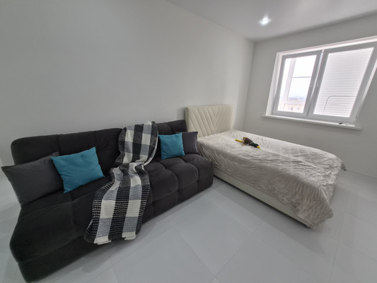 Продам однокомнатную (1-комн.) квартиру, Красина ул, 53, Цемдолина с