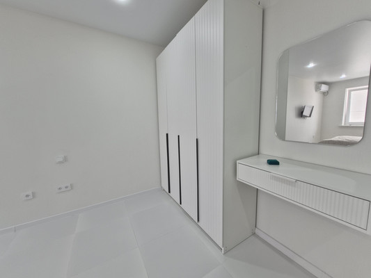 Продам однокомнатную (1-комн.) квартиру, Красина ул, 53, Цемдолина с