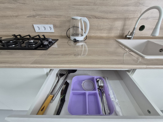 Продам однокомнатную (1-комн.) квартиру, Красина ул, 53, Цемдолина с