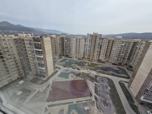 Продам однокомнатную (1-комн.) квартиру, Красина ул, 53, Цемдолина с