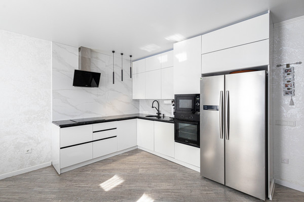 Продам многокомнатную квартиру, Энгельса ул, 54, Ханты-Мансийск г