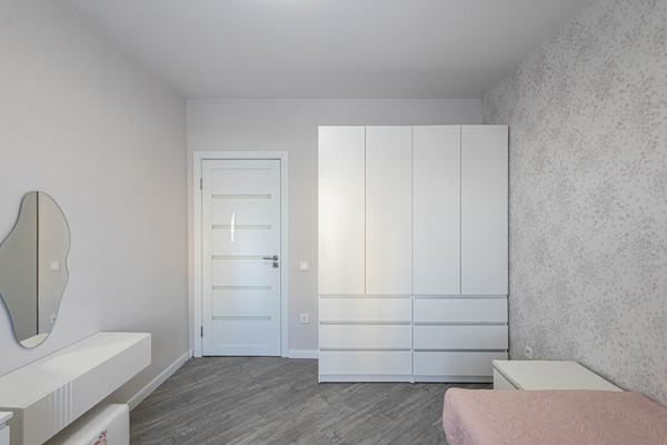 Продам многокомнатную квартиру, Энгельса ул, 54, Ханты-Мансийск г