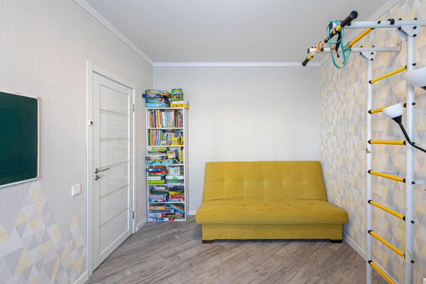 Продам многокомнатную квартиру, Энгельса ул, 54, Ханты-Мансийск г