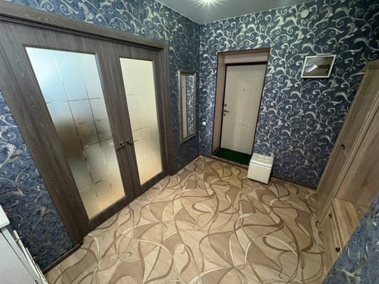 Продам двухкомнатную (2-комн.) квартиру, Калинина ул, 15, Комсомольск-на-Амуре г