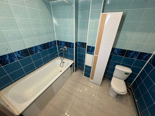 Продам двухкомнатную (2-комн.) квартиру, Калинина ул, 15, Комсомольск-на-Амуре г