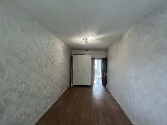 Продам двухкомнатную (2-комн.) квартиру, Приморского Комсомола ул, 15, Большой Камень г