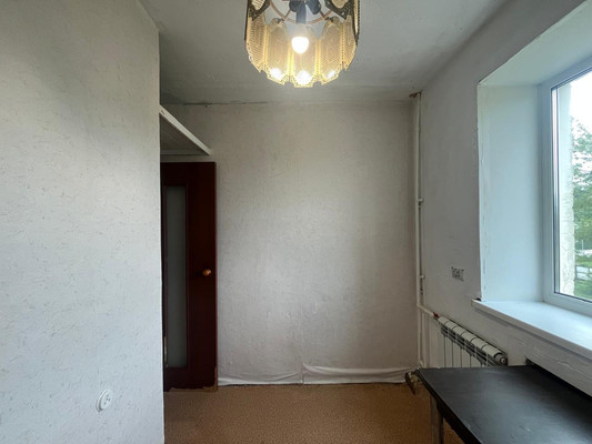 Продам двухкомнатную (2-комн.) квартиру, Приморского Комсомола ул, 15, Большой Камень г