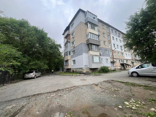 Продам двухкомнатную (2-комн.) квартиру, Приморского Комсомола ул, 15, Большой Камень г