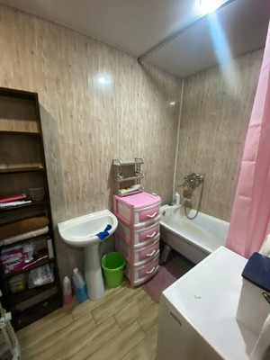 Продам двухкомнатную (2-комн.) квартиру, Луначарского ул, 398, Армавир г