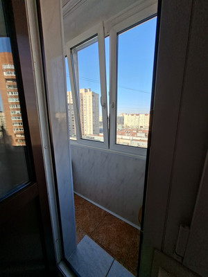 Продам трехкомнатную (3-комн.) квартиру, Художников пр-кт, 33Ак1, Санкт-Петербург г