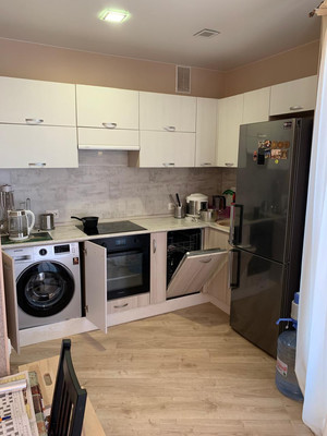 Продам однокомнатную (1-комн.) квартиру, Карла Маркса ул, 100, Сыктывкар г