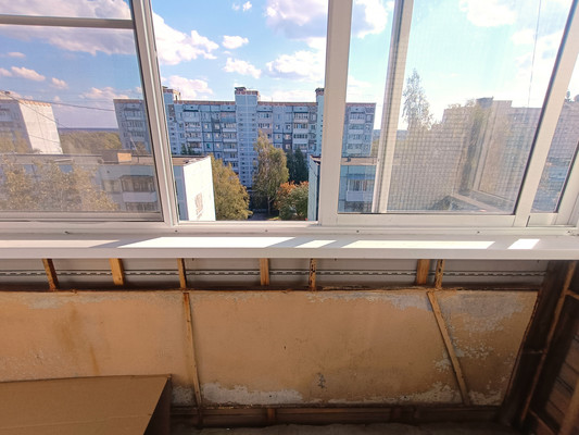 Продам трехкомнатную (3-комн.) квартиру, 246, Калининец рп
