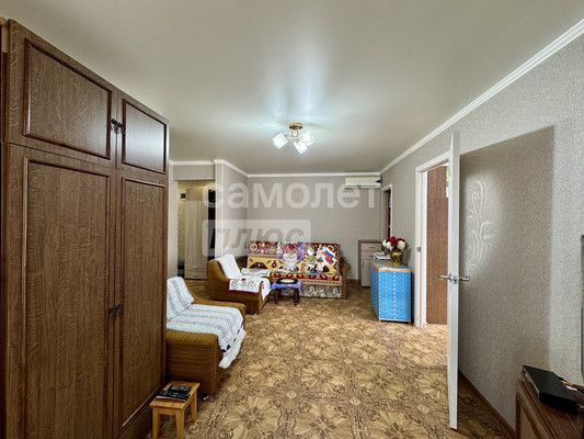 Продам двухкомнатную (2-комн.) квартиру, Красная ул, 42, Славянск-на-Кубани г