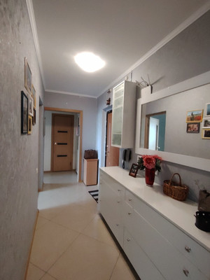 Продам трехкомнатную (3-комн.) квартиру, Невская ул, 1/2, Всеволожск г