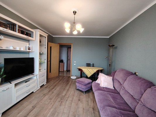 Продам трехкомнатную (3-комн.) квартиру, Невская ул, 1/2, Всеволожск г