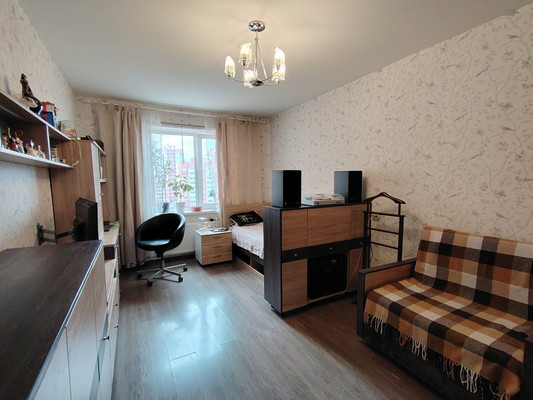 Продам трехкомнатную (3-комн.) квартиру, Невская ул, 1/2, Всеволожск г