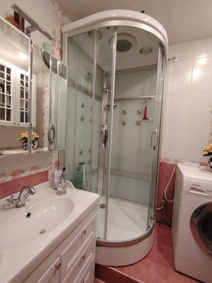 Продам трехкомнатную (3-комн.) квартиру, Невская ул, 1/2, Всеволожск г