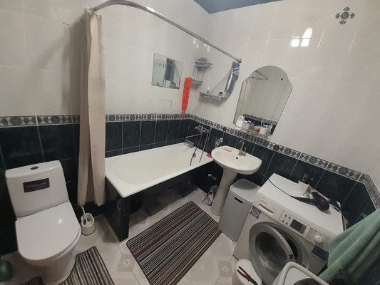 Сдам двухкомнатную (2-комн.) квартиру, Захарьевская ул, 27, Санкт-Петербург г