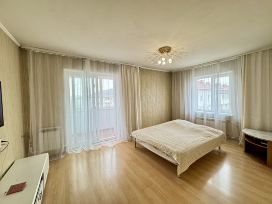 Продам однокомнатную (1-комн.) квартиру, Фрунзе ул, 15, Находка г