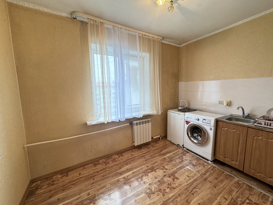 Продам однокомнатную (1-комн.) квартиру, Фрунзе ул, 15, Находка г