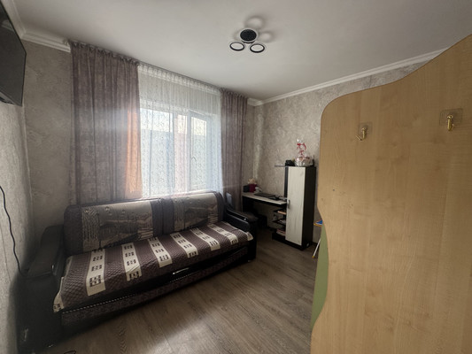 Продам однокомнатную (1-комн.) квартиру, Свердлова ул, 35, Находка г