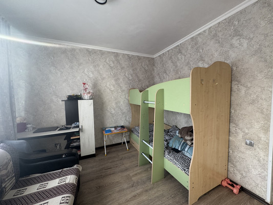 Продам однокомнатную (1-комн.) квартиру, Свердлова ул, 35, Находка г