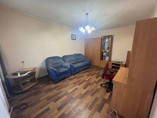 Продам трехкомнатную (3-комн.) квартиру, Фрунзе ул, 12, Находка г