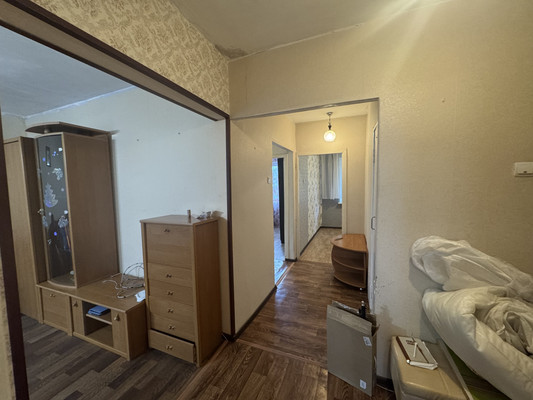 Продам трехкомнатную (3-комн.) квартиру, Фрунзе ул, 12, Находка г