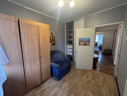 Продам трехкомнатную (3-комн.) квартиру, Фрунзе ул, 12, Находка г