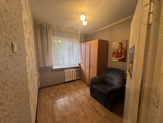 Продам трехкомнатную (3-комн.) квартиру, Фрунзе ул, 12, Находка г