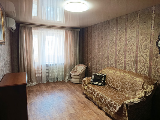 Продам двухкомнатную (2-комн.) квартиру, Ульянова Дмитрия ул, 30, Ялта г