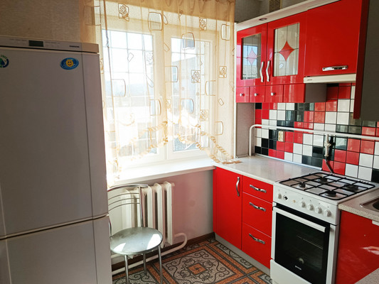 Продам двухкомнатную (2-комн.) квартиру, Ульянова Дмитрия ул, 30, Ялта г