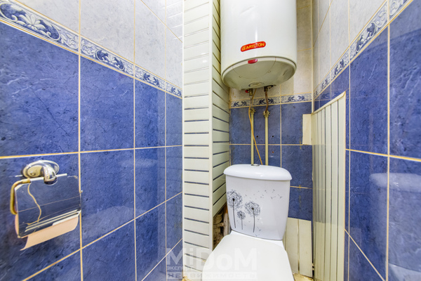 Продам однокомнатную (1-комн.) квартиру, Оборонная ул, 10, Мурино п