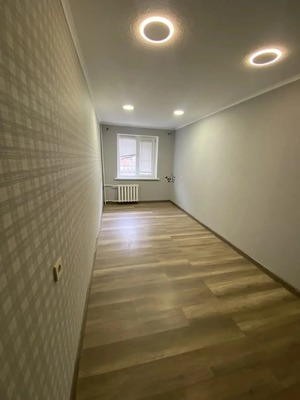 Продам двухкомнатную (2-комн.) квартиру, Володарского ул, 92, Армавир г