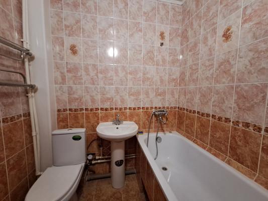 Продам однокомнатную (1-комн.) квартиру, М.Горького ул, 7, Волгодонск г