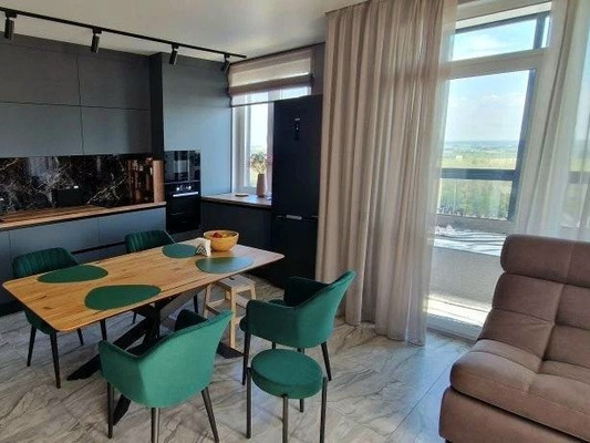 Продам трехкомнатную (3-комн.) квартиру, Земнухова ул, 3, Рязань г