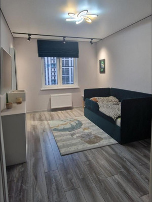 Продам трехкомнатную (3-комн.) квартиру, Земнухова ул, 3, Рязань г