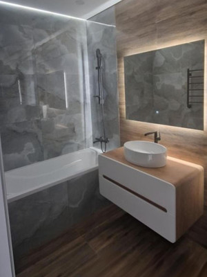 Продам трехкомнатную (3-комн.) квартиру, Земнухова ул, 3, Рязань г