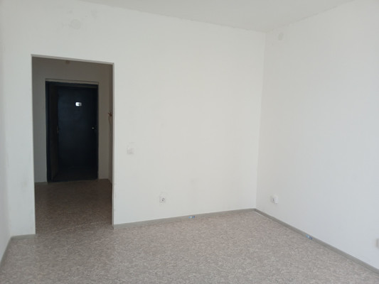 Продам двухкомнатную (2-комн.) квартиру, Лесников ул, 49, Красноярск г