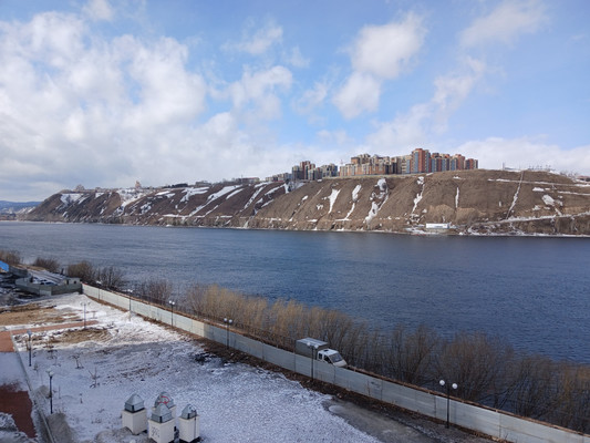 Продам двухкомнатную (2-комн.) квартиру, Лесников ул, 49, Красноярск г