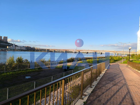 Продам двухкомнатную (2-комн.) квартиру, Лесников ул, 49, Красноярск г