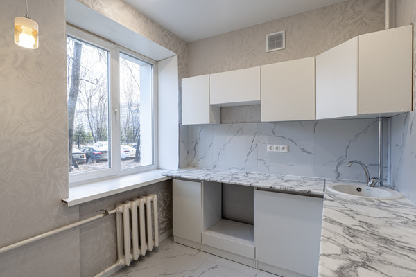 Продам двухкомнатную (2-комн.) квартиру, Гагарина ул, 10, Казань г