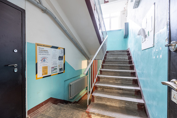 Продам двухкомнатную (2-комн.) квартиру, Гагарина ул, 10, Казань г