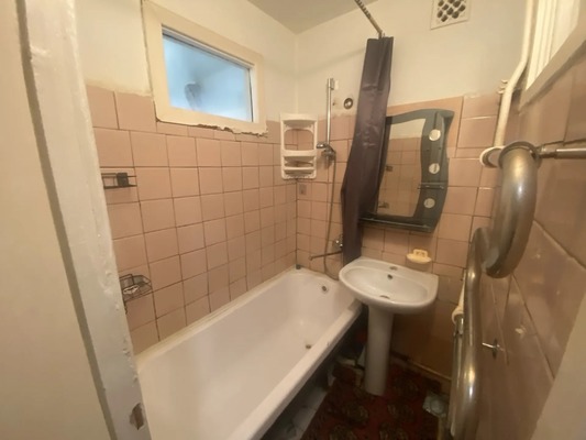 Продам двухкомнатную (2-комн.) квартиру, Новороссийская ул, 62, Армавир г