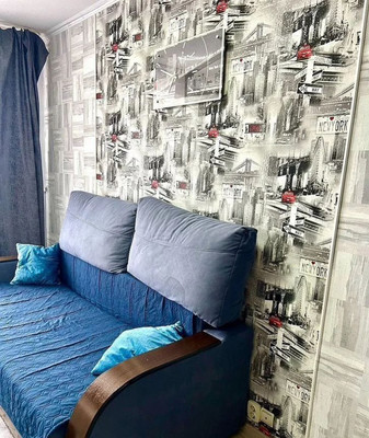 Продам трехкомнатную (3-комн.) квартиру, Л.Иванихиной ул, 1, Калининград г