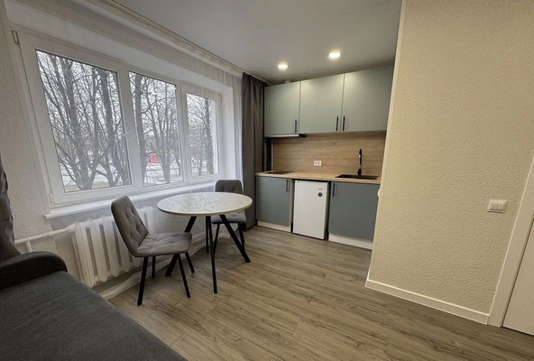 Продам однокомнатную (1-комн.) квартиру, Красная ул, 119, Калининград г