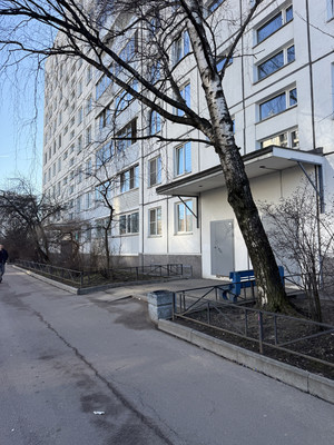 Продам трехкомнатную (3-комн.) квартиру, Солидарности пр-кт, 15Лк1, Санкт-Петербург г