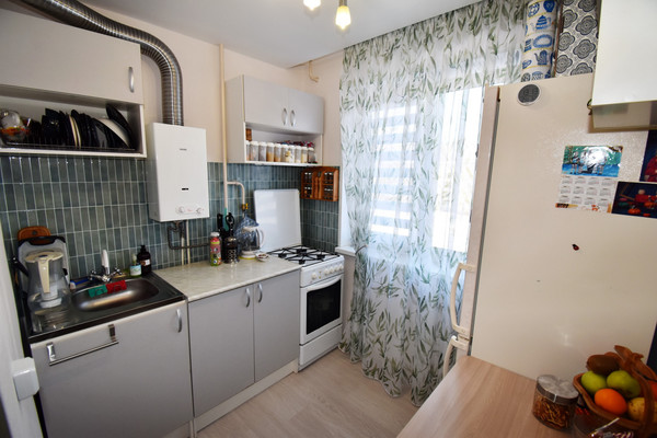 Продам трехкомнатную (3-комн.) квартиру, Надежды Сусловой ул, 11к2, Нижний Новгород г